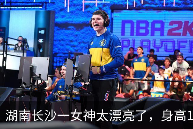 湖南长沙一女神太漂亮了，身高169，五官精致到无懈可击